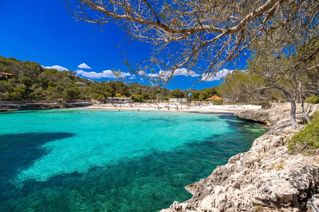 une crique sauvage ร Majorque