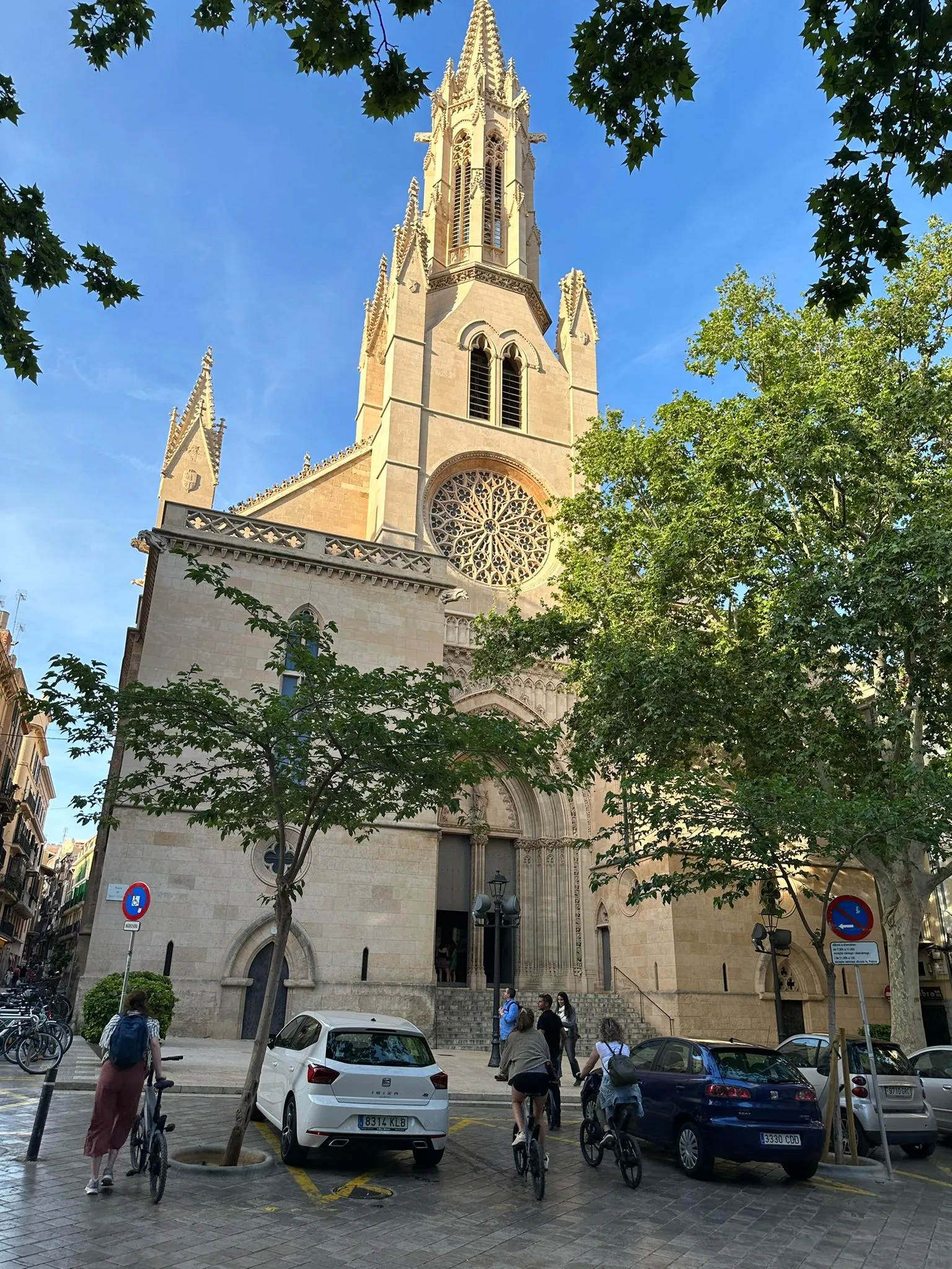 Día de les Illes Balears: Journée des Îles Baléares :Événements Incontournables à Mallorca