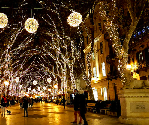 Marchés Nocturnes à Majorque : Guide complet